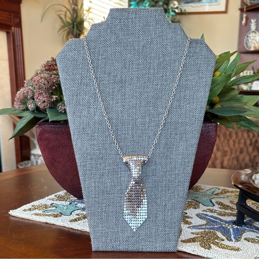 Silver Tone Long Tie Pendant Necklace Necktie Metal Slinky Office Menswear Y2K